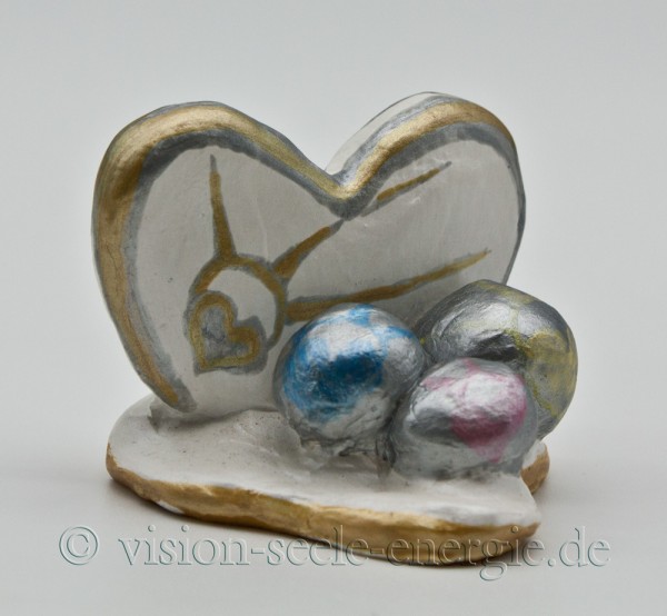 Herzensklarheit - Kleiner Herz-Altar aus luftgetrockneter Modelliermasse