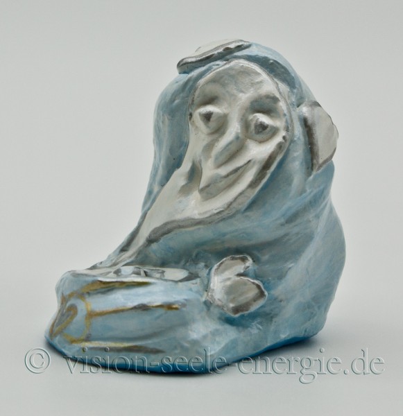 Lebenselixier - Bläuliche Wassertropfen-Skulptur aus luftgetrockneter Modelliermasse